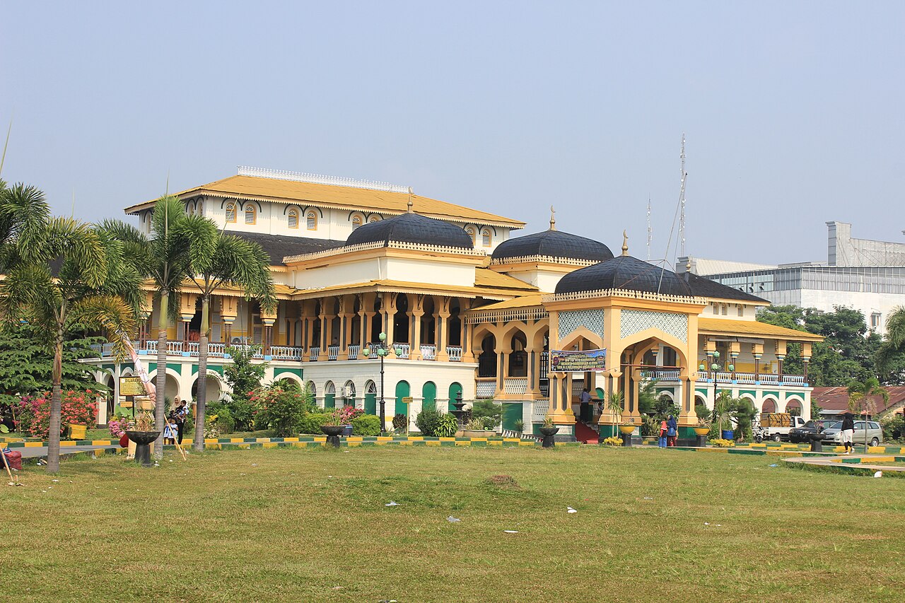 Istana Maimun Medan, Sumatra Utara